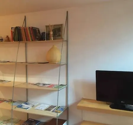 中心的熙米尔德之家和多拉希拉之家公寓